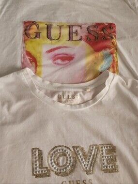 Women's GUESS White Graphic Logo T-Shirts  Bundle, Size  M